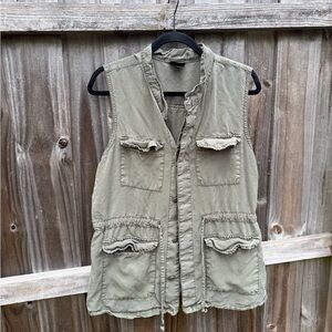 Mossimo Utility Pocket Vest in Olive Green